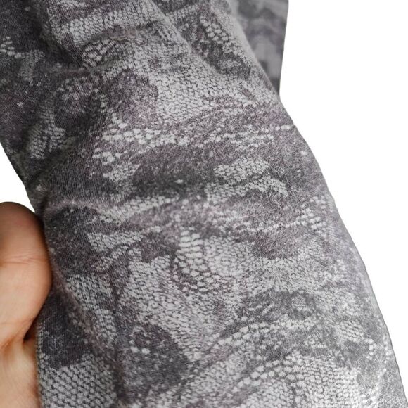 Daisy Fuentes My Favorite Slimming Cami - Picture 5 of 7